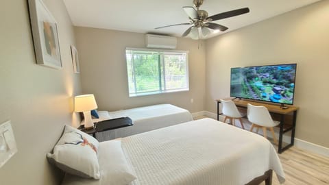 Air Conditioned! Paradise Park Brand new 2-bedroom Suite Haus in Orchidlands Estates