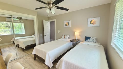 Air Conditioned! Paradise Park Brand new 2-bedroom Suite Maison in Orchidlands Estates