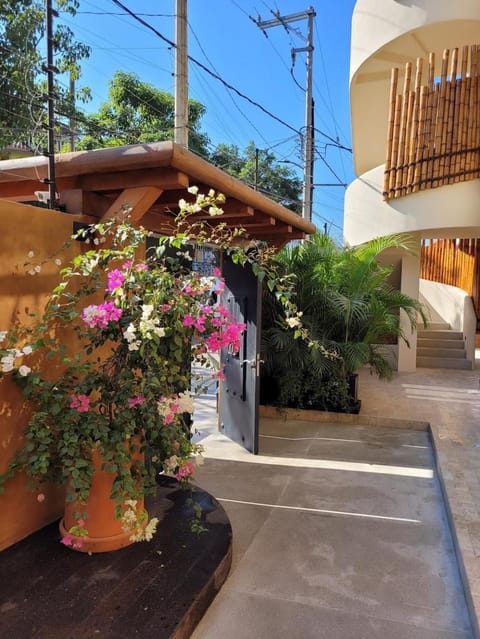 Boutique Condo Close to Everything Apartment in Zihuatanejo