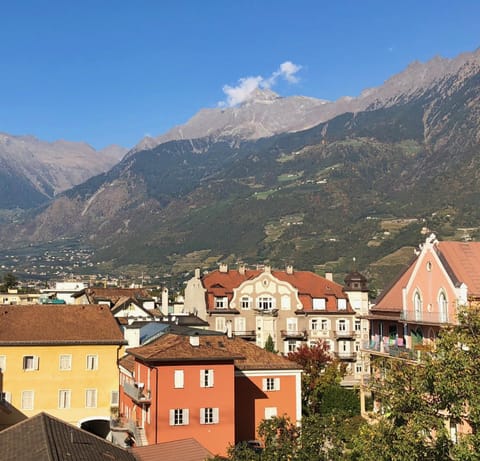 City view, Mountain view