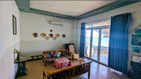 Living room, Sea view