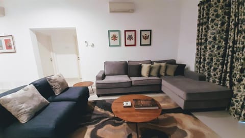 Serviced Apartments LK - Fairway Galle Apartment in Galle
