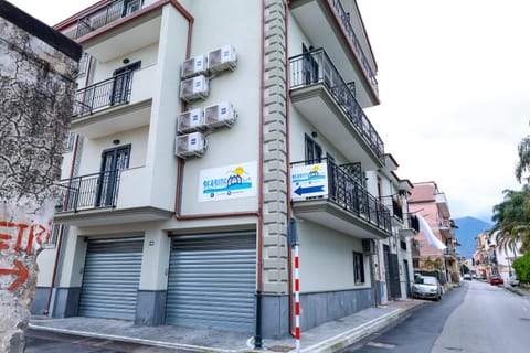 Property building, Neighbourhood, Street view