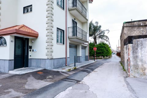 Property building, Street view