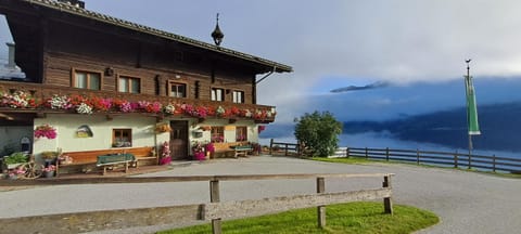Ferienwohnung Hartlgut Farm Stay in Bad Hofgastein