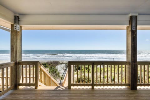 The Beachcomber home Casa in Pine Knoll Shores