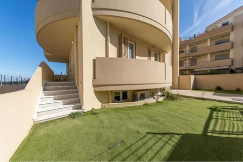 Spring, Garden, Balcony/Terrace, Garden view