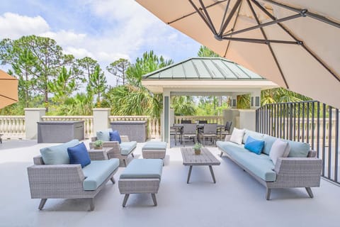 Patio, Balcony/Terrace, Seating area