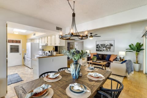 Chic Sun Lakes Vacation Rental 9 Mi to Chandler! Casa in Sun Lakes