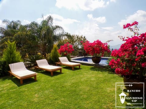 Rancho San Diego, Villa llena de Vida VIP Chalet in Ixtapan de la Sal