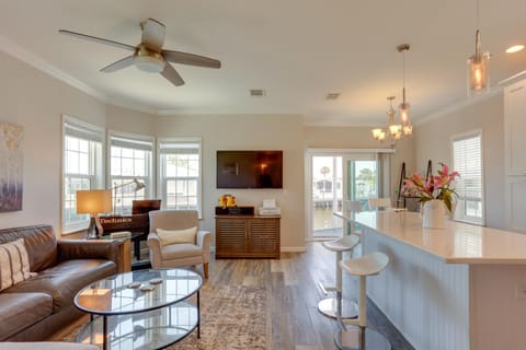 Waterside Jensen Beach Home with Marina Access! House in Hutchinson Island