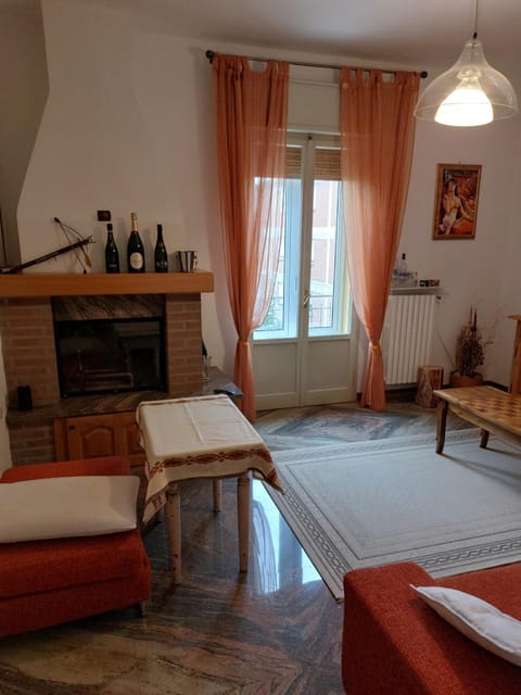 Deluxe Appartament near Racetrack 110 mq 4-5 People Eigentumswohnung in Imola