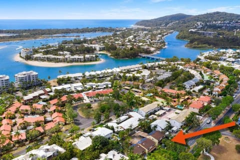 Vibes At Five Noosa Apartment in Noosa Heads