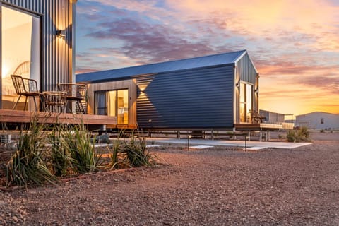 Three Ponds Estate Country House in Temora