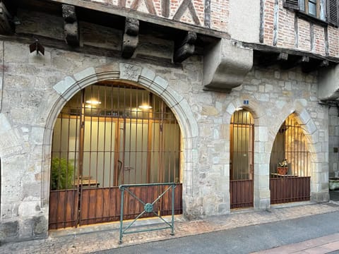 POPPY appartement de charme à 2 min centre-ville Condo in Figeac