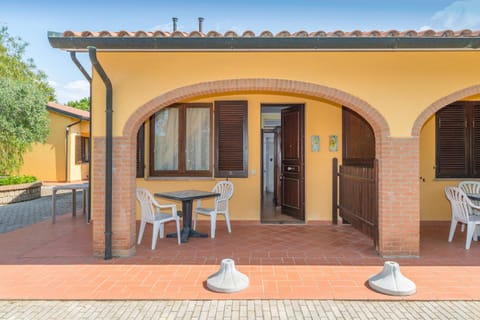 Il Girasole - Uva Farm Stay in San Vincenzo