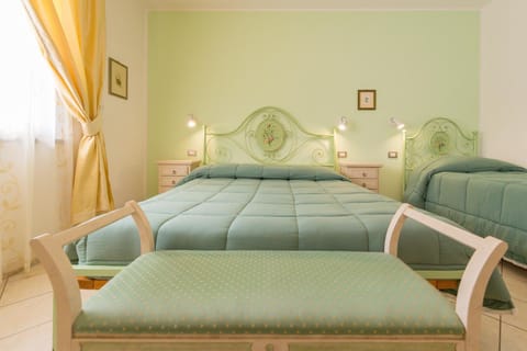 Living room, Bedroom