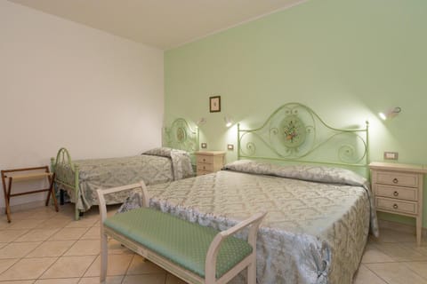 Il Girasole - Mirto Farm Stay in San Vincenzo