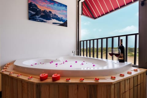 Hot Tub, Massage, Bath