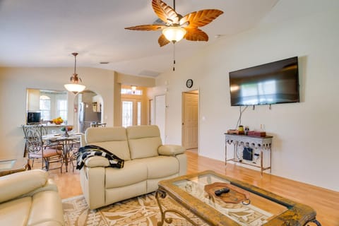 North Fort Myers Getaway with Resort Amenities! Maison in North Fort Myers