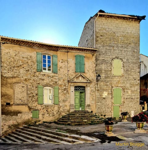 La tour de Pezene Bed and Breakfast in Anduze