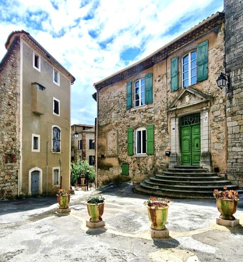 La tour de Pezene Bed and Breakfast in Anduze