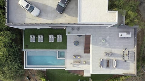 Los Tilos Estate Villa in Hollywood