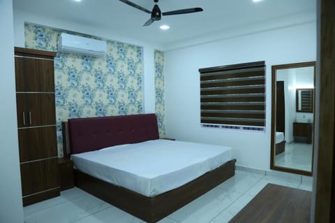 Kurianplackal Residency Hotel in Kochi