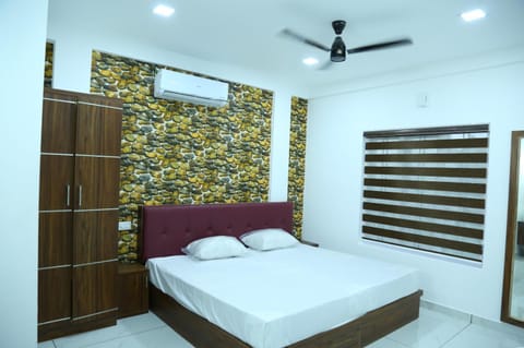 Kurianplackal Residency Hotel in Kochi