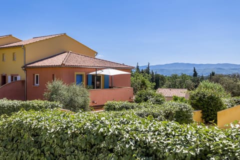 Property building, Day, Natural landscape, Mountain view