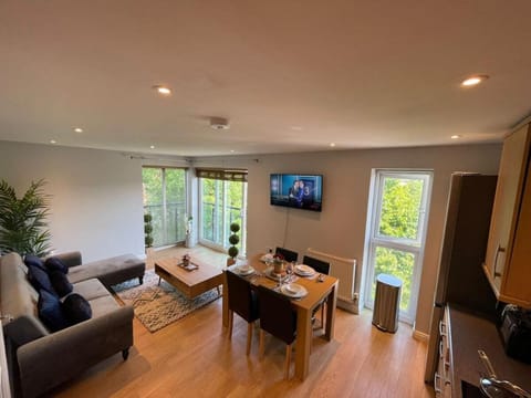 Newly Refurbished 2 Bedroom Apartment Weston Super Mare Condo in Weston-super-Mare