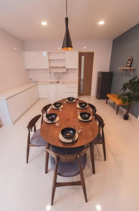 Luxury 3-sty semi-D 5BR 5Bath@Batu Ferringhi 15ppl House in Batu Ferringhi, Penang, Malaysia