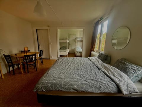 Bed, Living room, Photo of the whole room, Seating area, Bedroom, hair dresser, wardrobe
