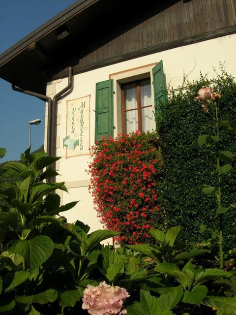Facade/entrance, Facade/entrance