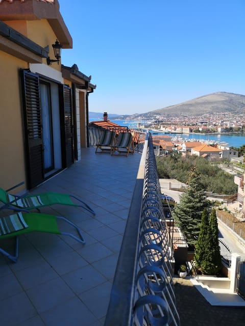 Apartments Ivona 2 Condo in Trogir