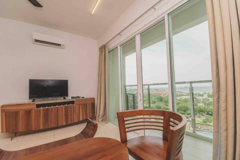 3 bedroom condo with Pool near Queensbay Mall Wohnung in Bayan Lepas