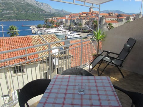 Day, Natural landscape, View (from property/room), Balcony/Terrace, City view, Mountain view, Sea view