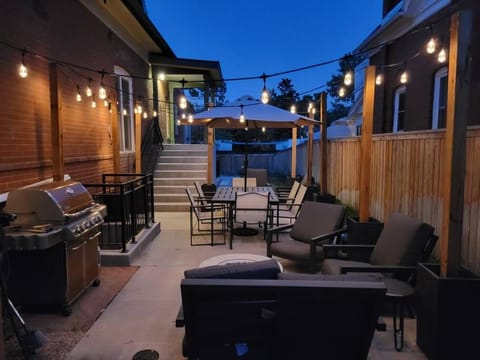 Historic Modern 6 Full Bath & 6 Bedrooms-near LoHi Maison in Denver