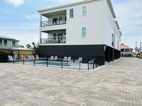 Sandpiper Cottages e - Bayside Breeze House in West Beach