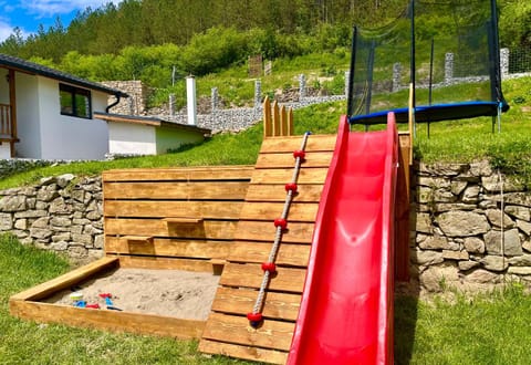 Spring, Day, Natural landscape, Children play ground, Evening entertainment