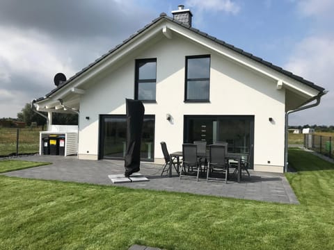 Ferienhaus Oskar 100m Entfernung zum See/Strand House in Thuringia, Germany