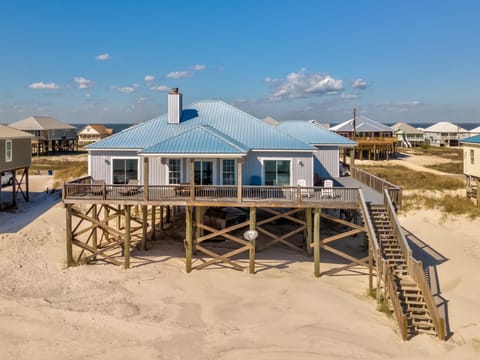 CR Escape House in Dauphin Island