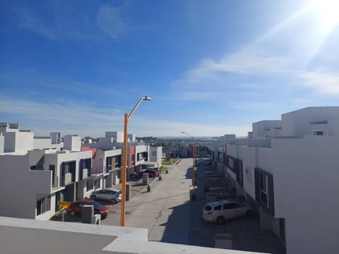 Canteli residencial con alberca House in Aguascalientes