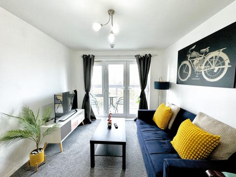 Bright & Spacious Flat - Perfect for Exploring London , Slough & Windsor! Appartement in Slough