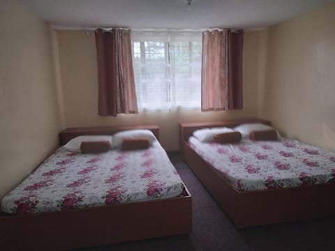 4 Bedroom Apartment 15pax Moran Appartement in Baguio