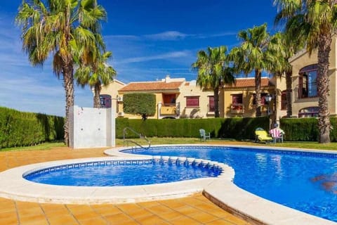 Apartamento Pink Salt Lake Apartment in Torrevieja