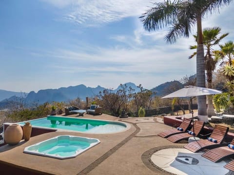 Breathtaking View -Hotel-Like Gem -Pool -HotTub House in State of Morelos