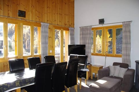 Chalet Mille Étoiles Apartment in Canton of Valais