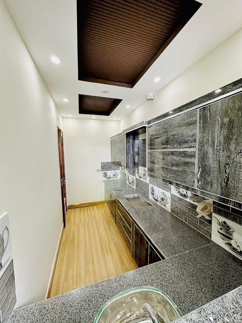 Kitchen or kitchenette, minibar, pet friendly, stove