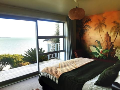 Bed, Natural landscape, View (from property/room), Balcony/Terrace, Bedroom, Sea view